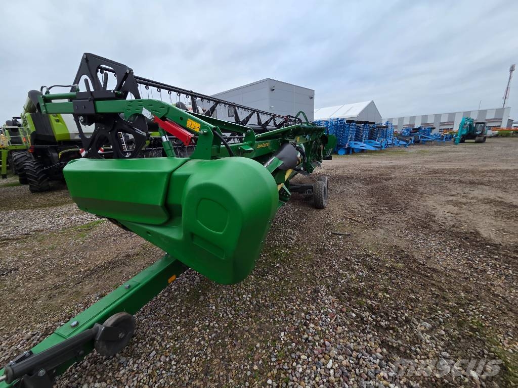 John Deere T 670 i Kombajni