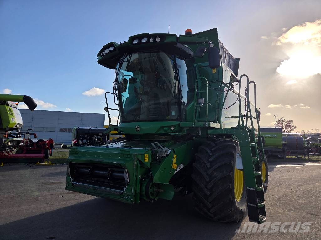 John Deere T 670 i Kombajni