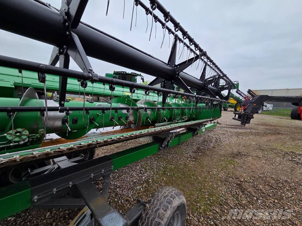 John Deere T 670 i Kombajni