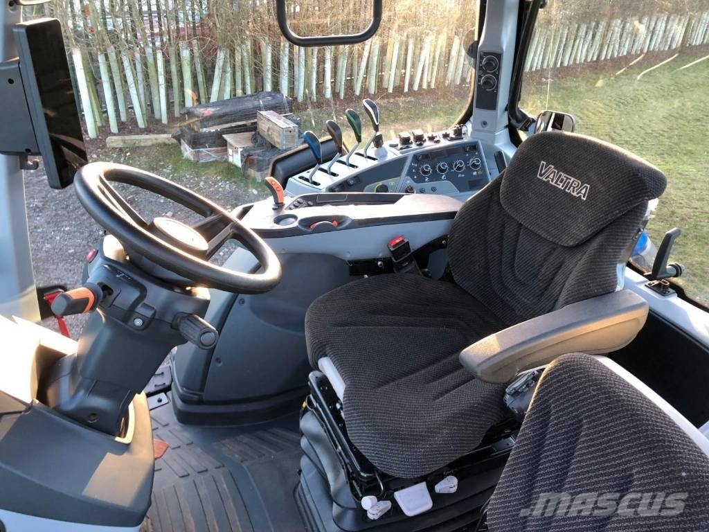 Valtra T 175 E Active 트랙터