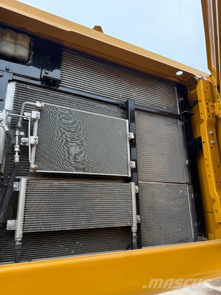 CAT 336GC    3000 units excavators in stock Crawler excavators