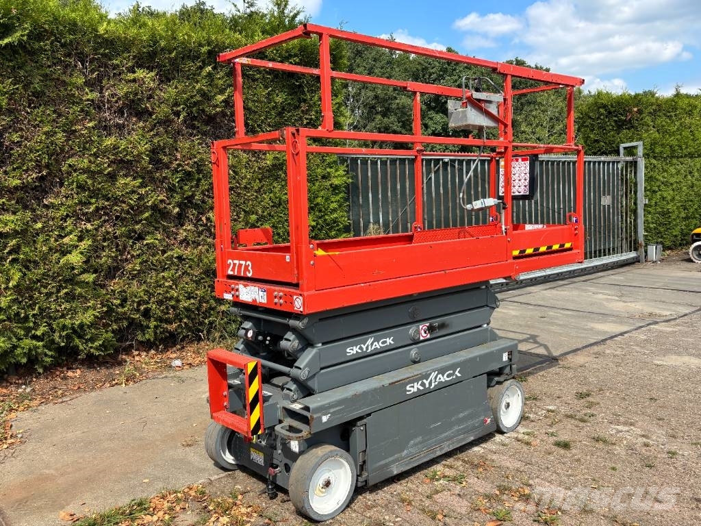 SkyJack SJ III 3219 8m schaarhoogwerker 1.5km skyjack Elevadores de tesoura