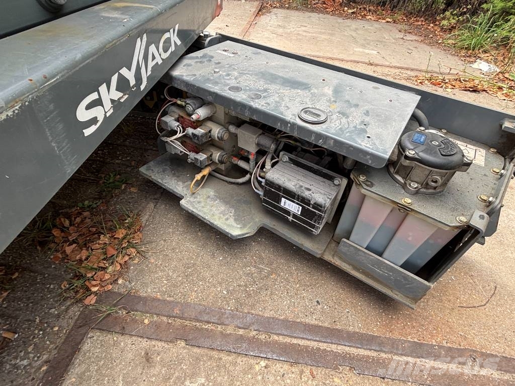 SkyJack SJ III 3219 8m schaarhoogwerker 1.5km skyjack Elevadores de tesoura