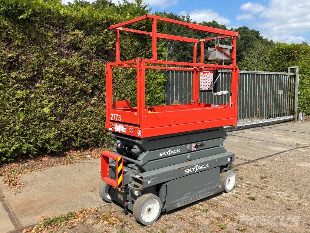SkyJack SJ III 3219 8m schaarhoogwerker 1.5km skyjack Elevadores de tesoura