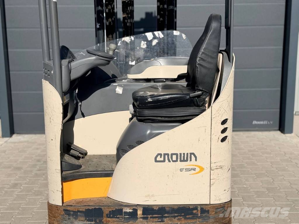 Crown ESR 5240-1.4 Schubmaststapler