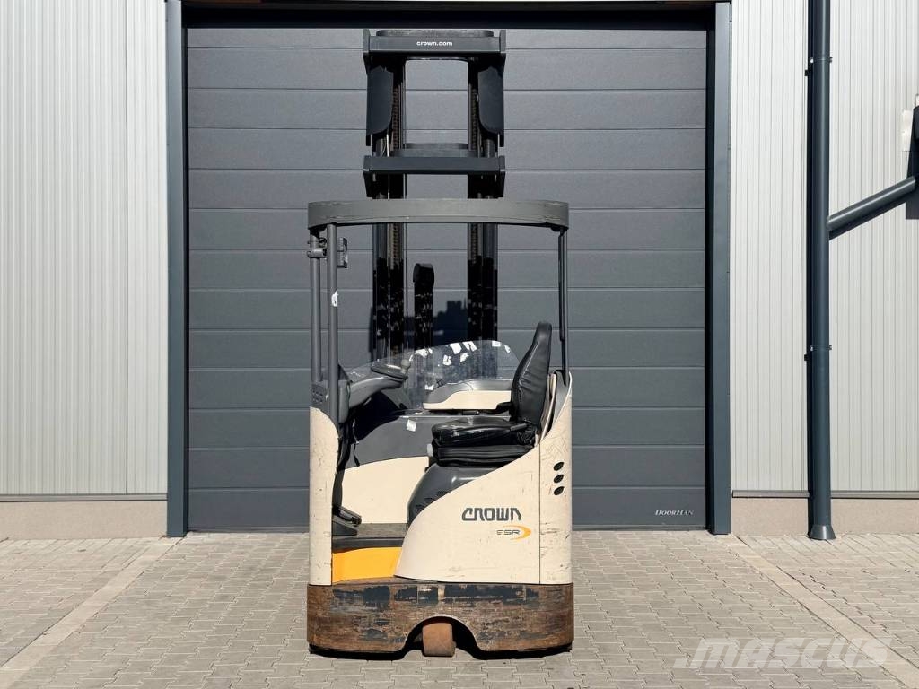 Crown ESR 5240-1.4 Schubmaststapler