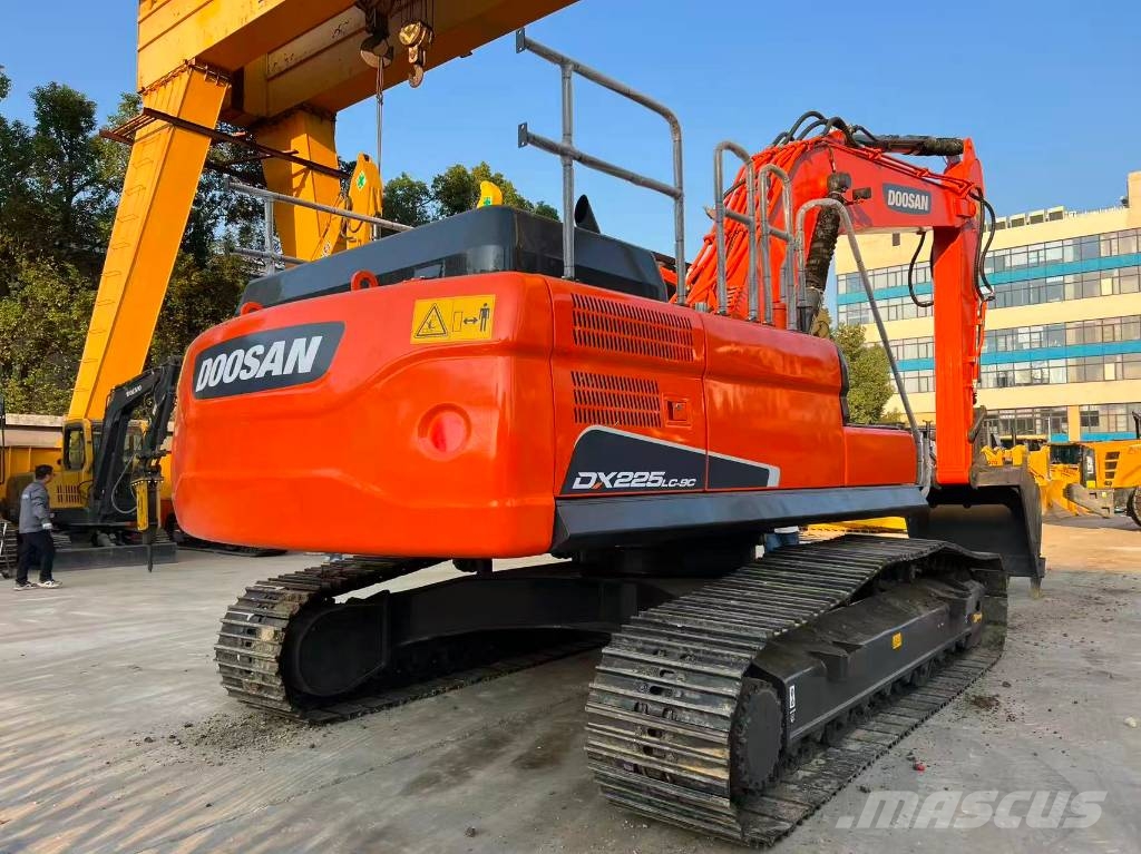 Doosan DX 225 LCA, 2025, Fengxian District, 上海, China - Used