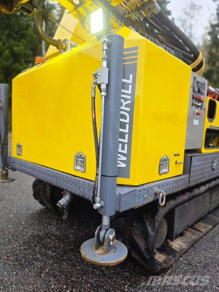 Atlas Copco WellDrill Y35 3050CR Verticale Boorinstallaties