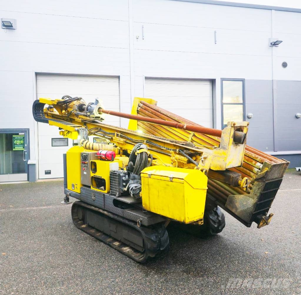 Atlas Copco WellDrill Y35 3050CR Verticale Boorinstallaties