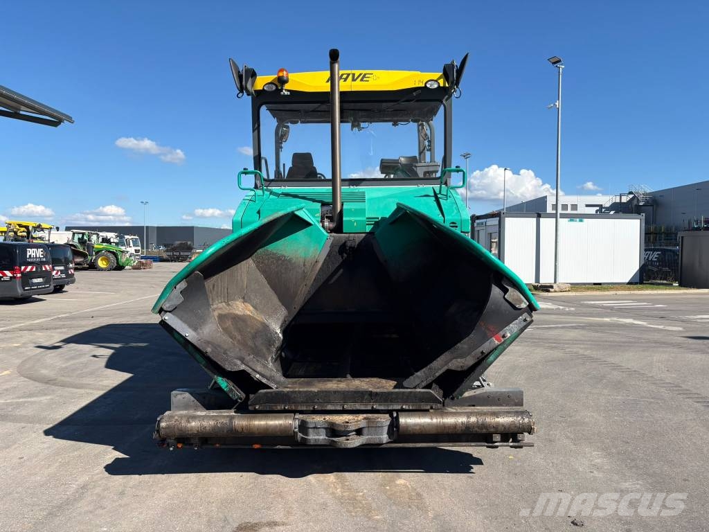 Vögele SUPER 2100-3i معدات السفلتة