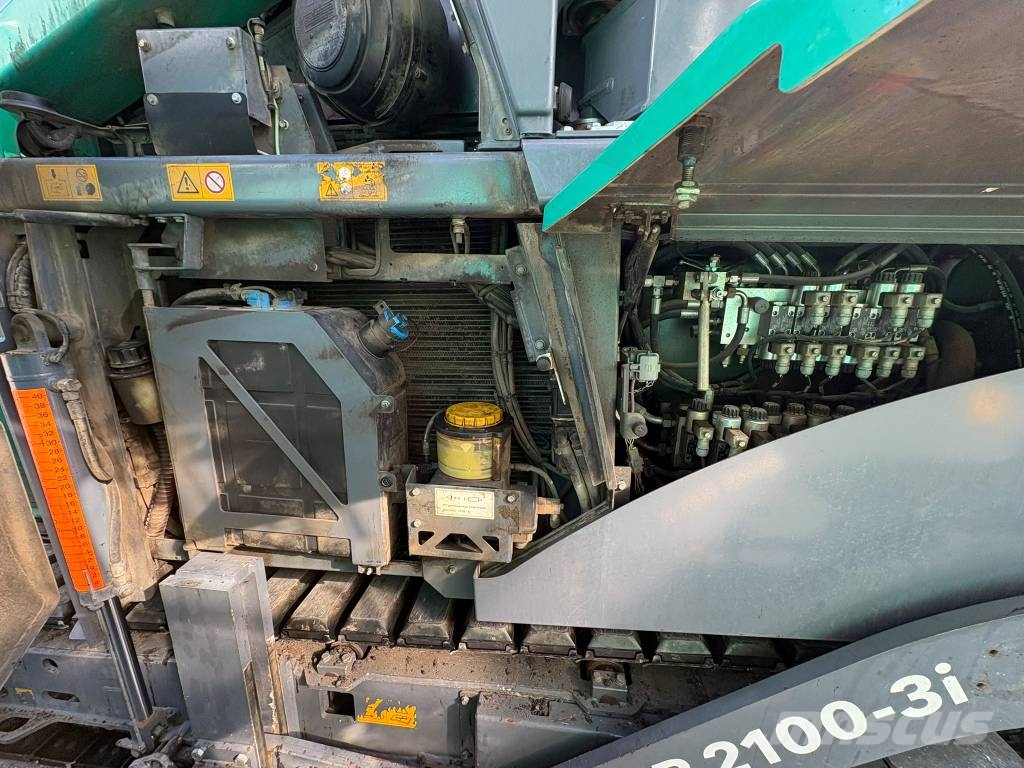 Vögele SUPER 2100-3i معدات السفلتة