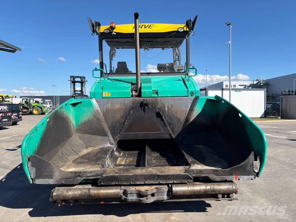 Vögele SUPER 2100-3i معدات السفلتة