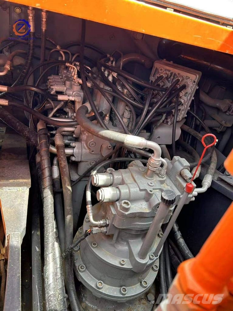 Hitachi ZX 210/90%new/High quality/excellent durability 履帶式 挖土機/掘鑿機/挖掘機
