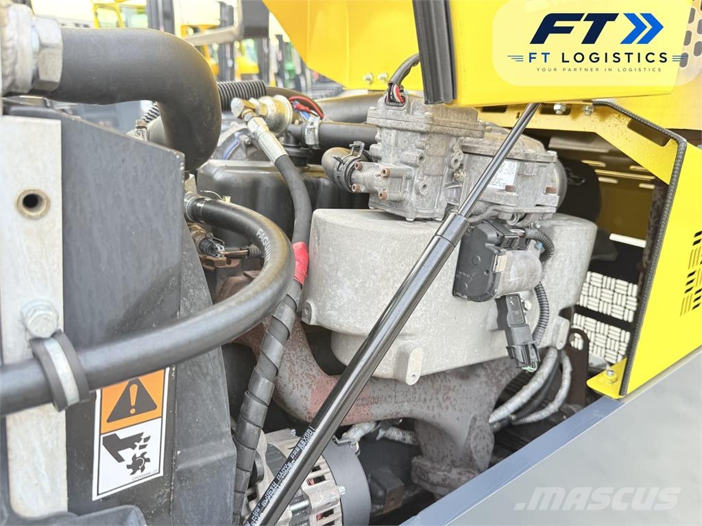 Combilift C4800 | DUPLEX 4040MM | GAS | WIDE FORK POSITIONER Four-way truck