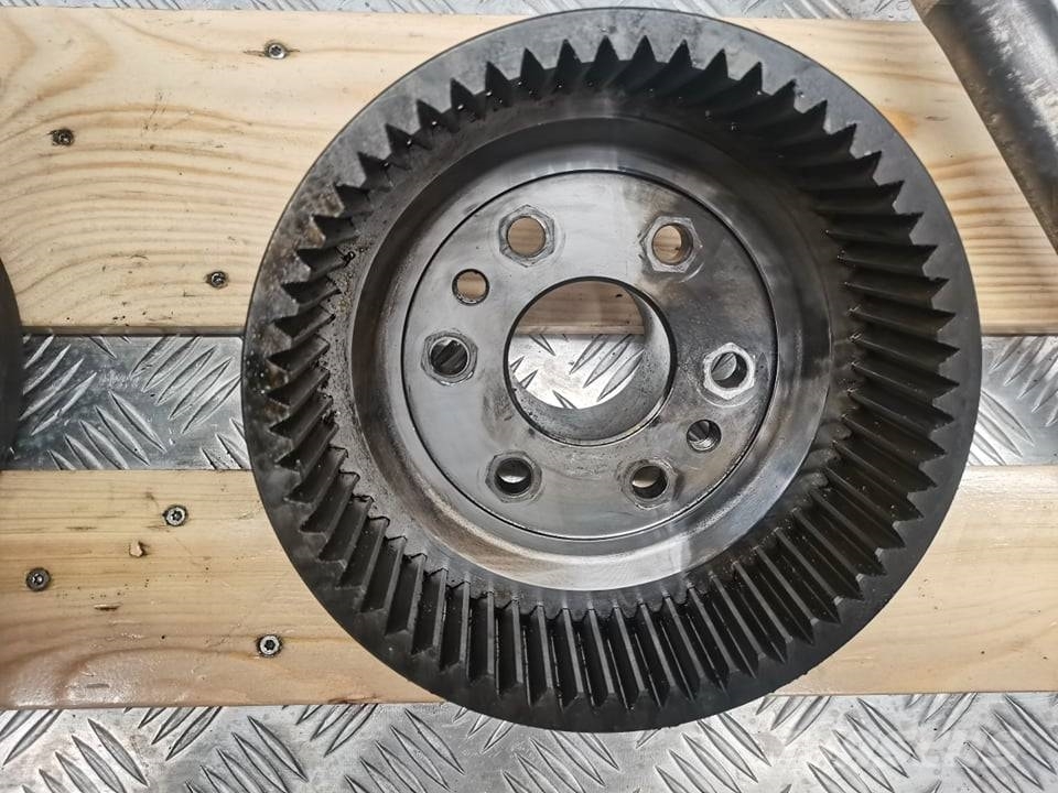 Lamborghini R6 ....  Reducer Carraro Transmisijos