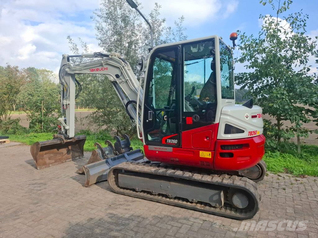 Takeuchi TB 260 Mini bageri < 7t