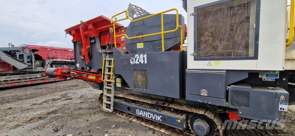 Sandvik QJ 241 Mobile Brecher