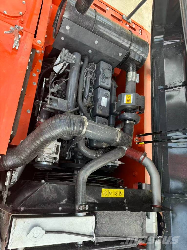 Doosan DX 300 LCA Kāpurķēžu ekskavatori