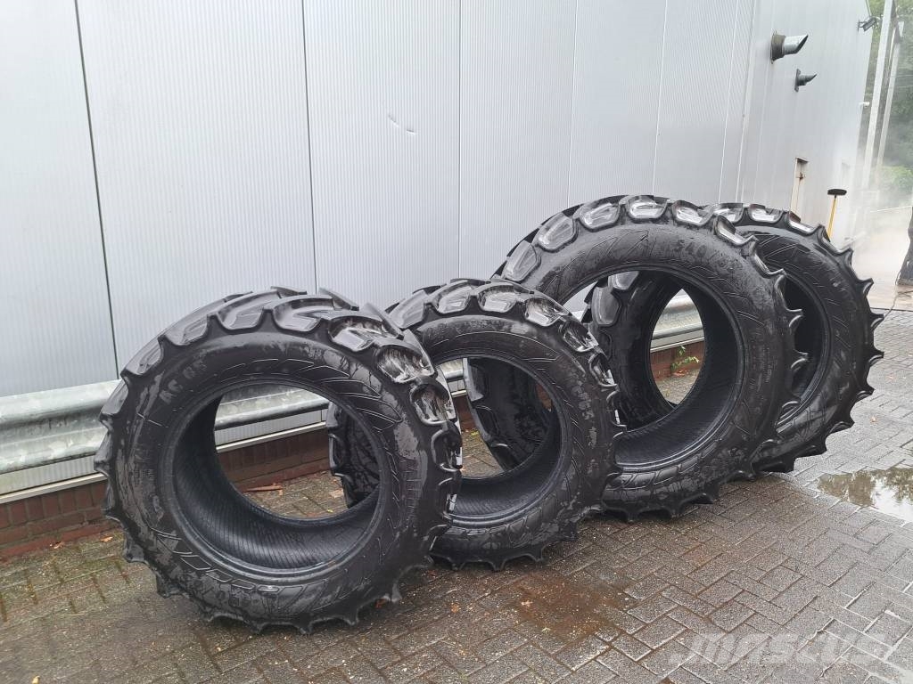Mitas 540/65R38 + 440/65R28 Pneumatici, ruote e cerchioni