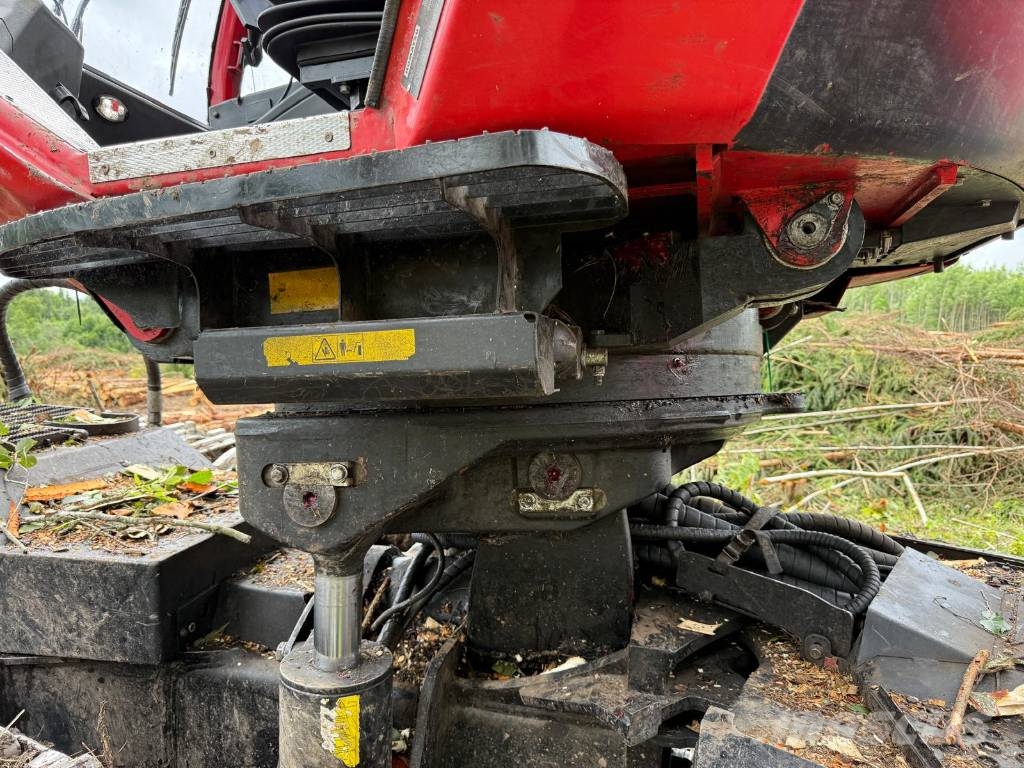 Komatsu 931 Harvesters