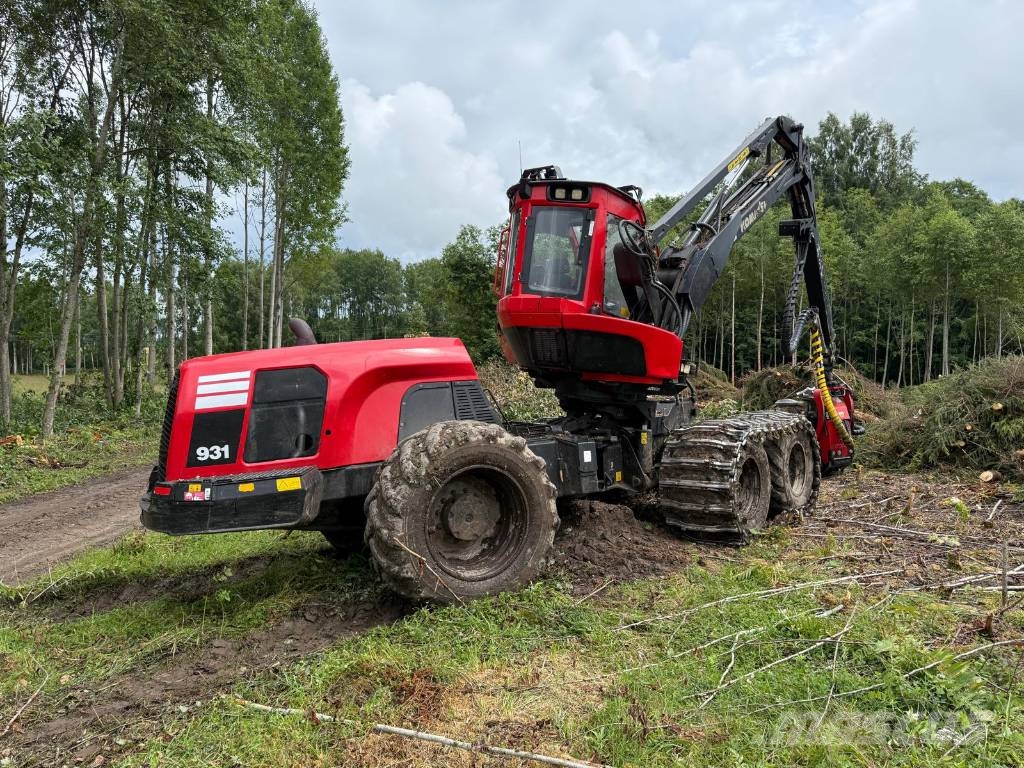 Komatsu 931 Harvesters
