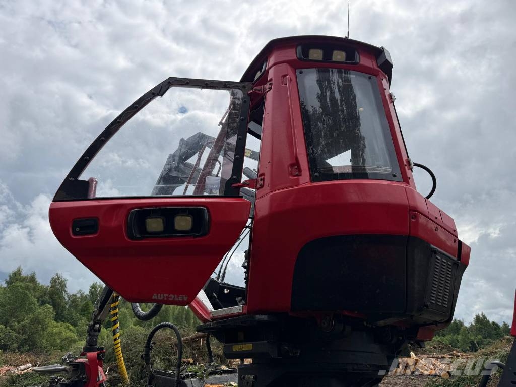 Komatsu 931 Harvesters