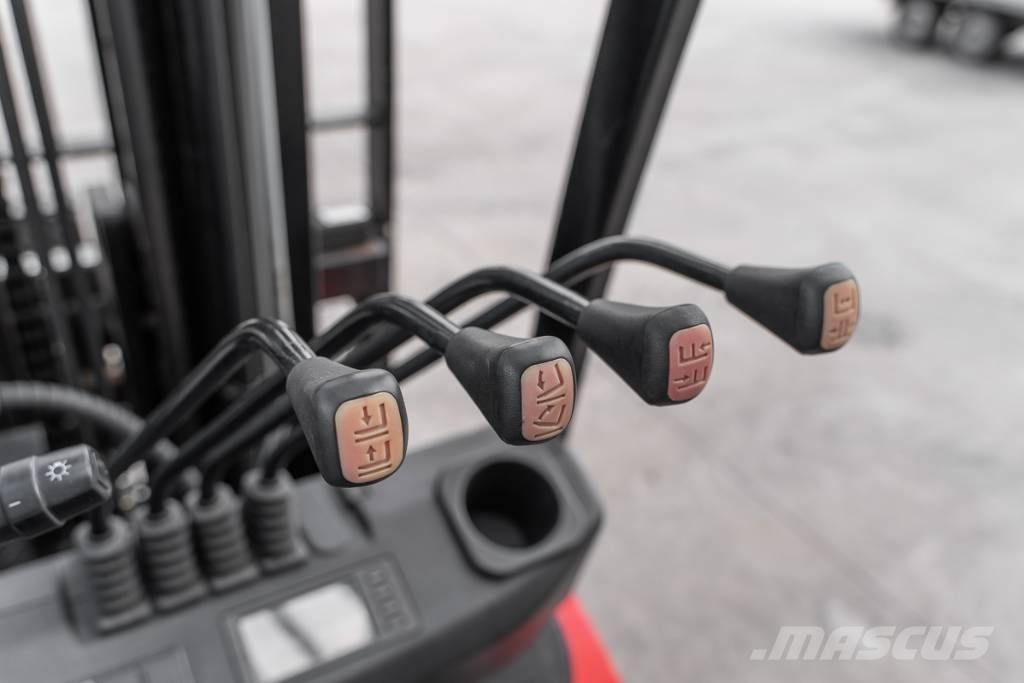 Manitou MI 30 D Dīzeļa autoiekrāvēji