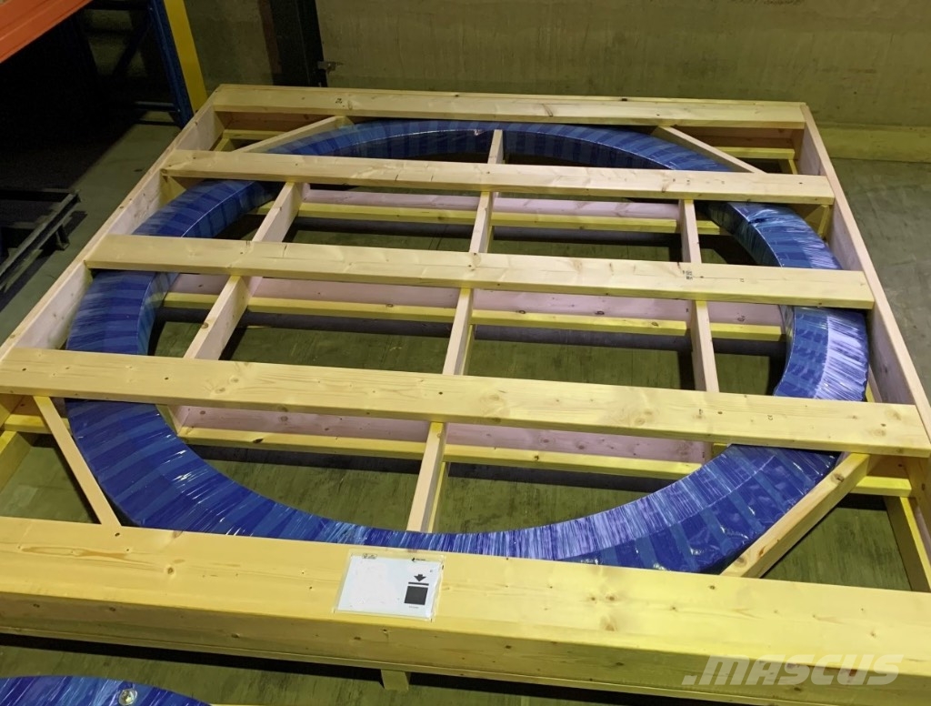 Demag Drehkranz / Slewing Ring DEMAG TEREX PPM LIEBHERR أجزاء ومعدات رافعات