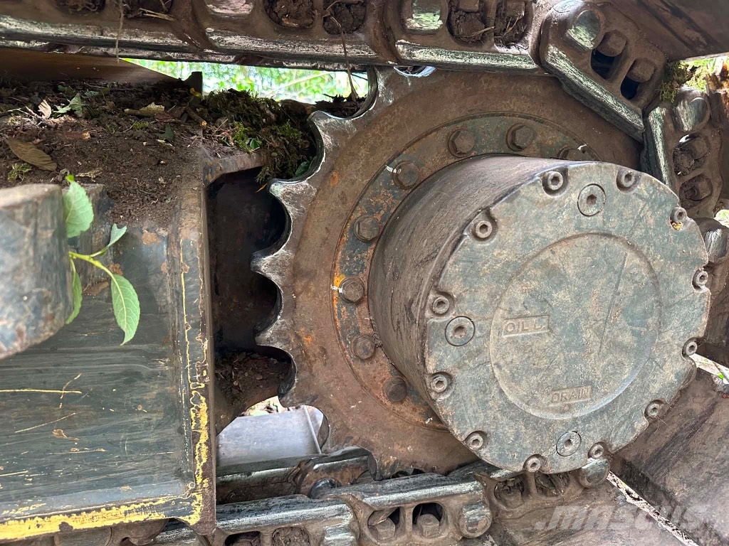 Komatsu PC 138 US-11 Vikšriniai ekskavatoriai