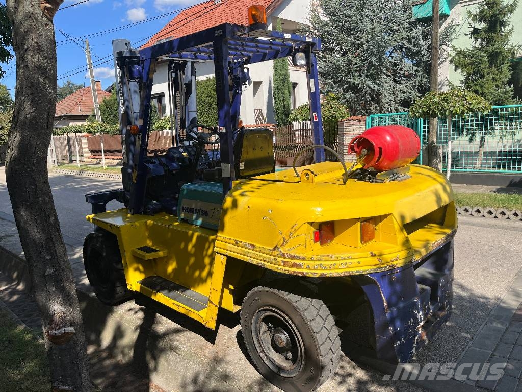 Komatsu FG70T-6 V-2003 IO LPG heftrucks