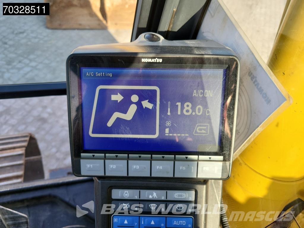 Komatsu PC138 US-11 Bageri gusjeničari