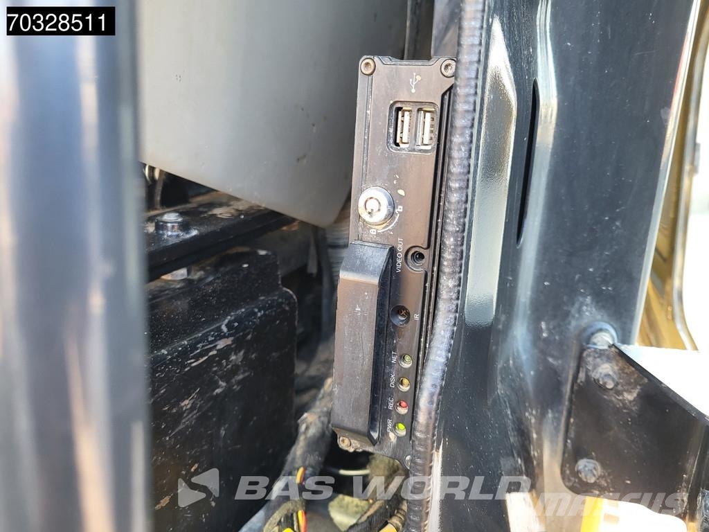 Komatsu PC138 US-11 Bageri gusjeničari