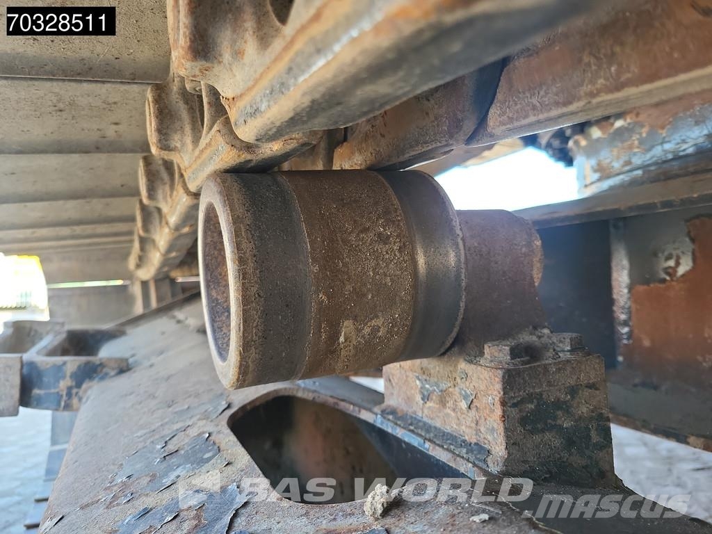 Komatsu PC138 US-11 Bageri gusjeničari