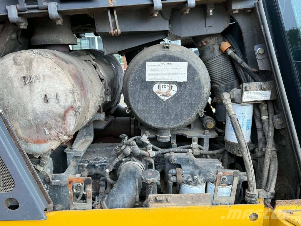 Komatsu D 65 PX-15 E0 Crawler dozers