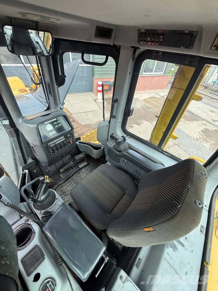 Komatsu D 65 PX-15 E0 Crawler dozers