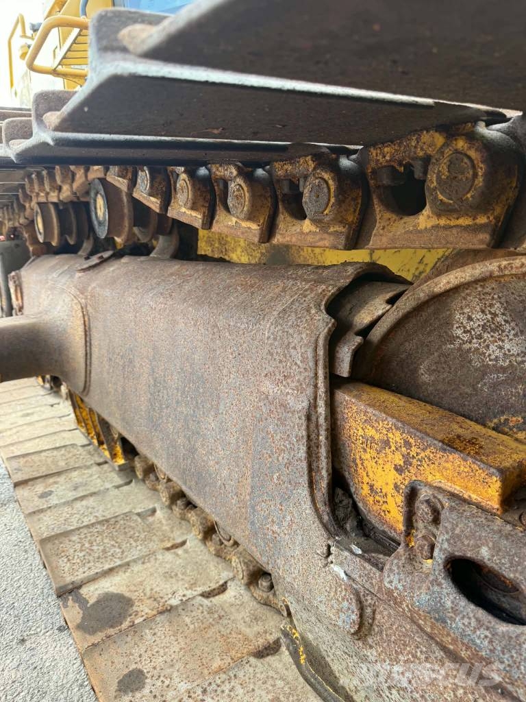 Komatsu D 65 PX-15 E0 Crawler dozers