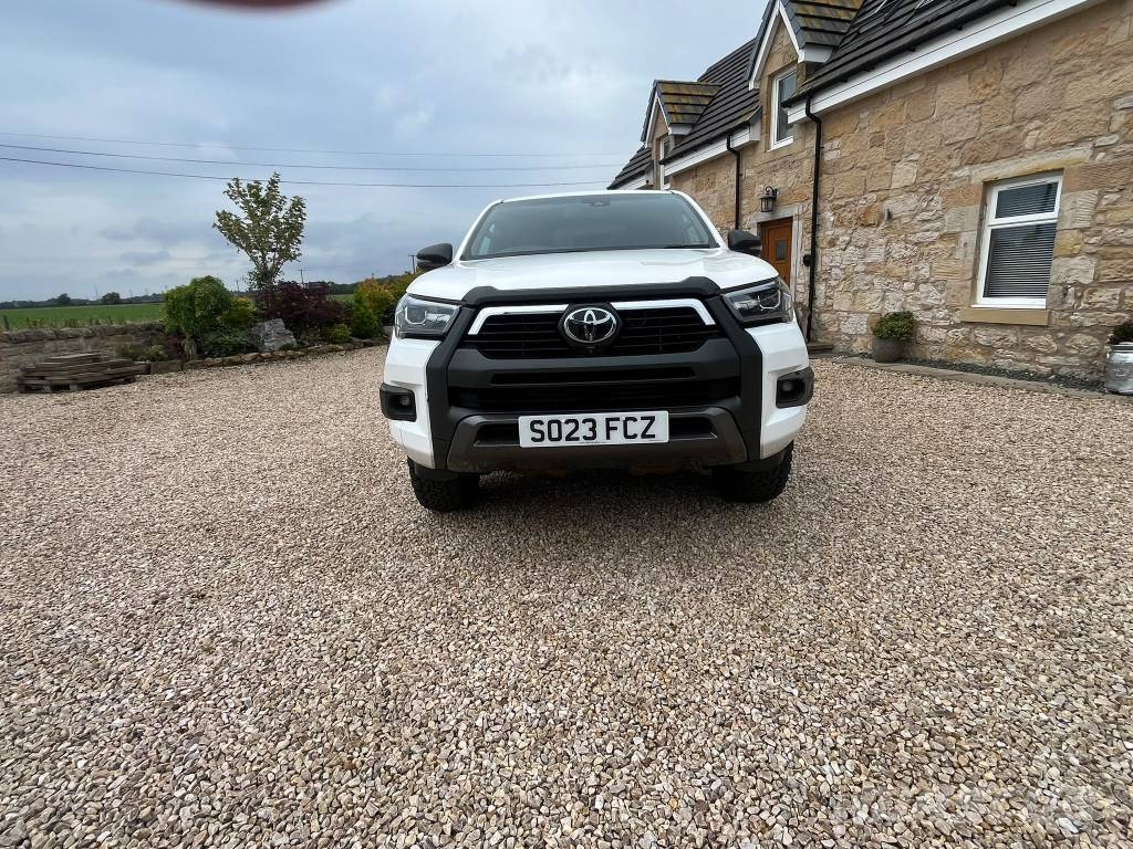 Toyota Hilux Pick up/Dropside