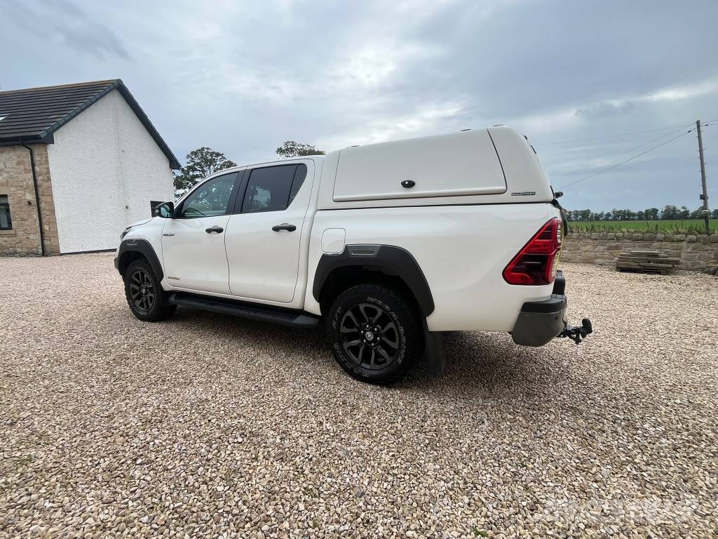 Toyota Hilux Pick up/Dropside