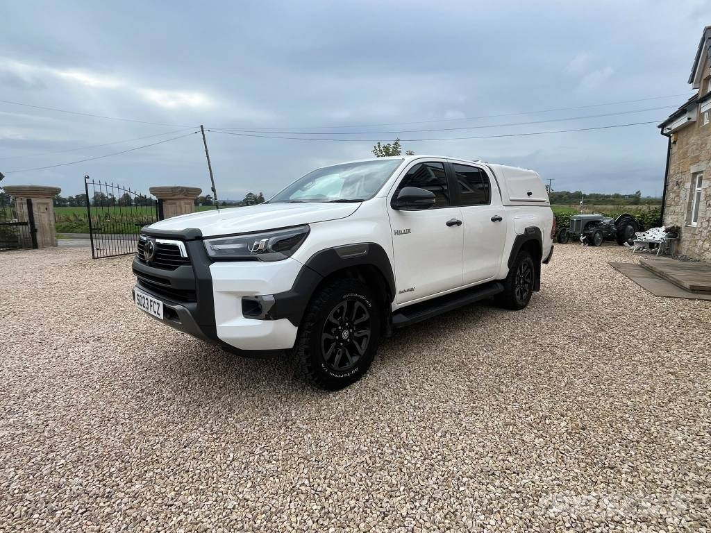 Toyota Hilux Pick up/Dropside