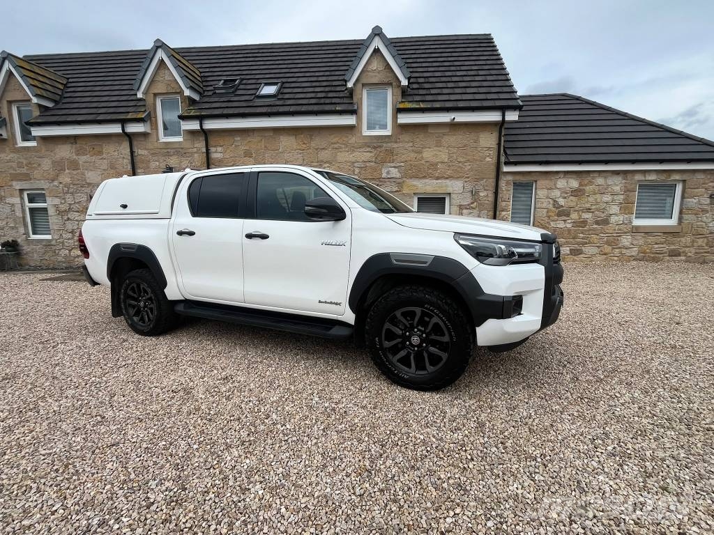 Toyota Hilux Pick up/Dropside