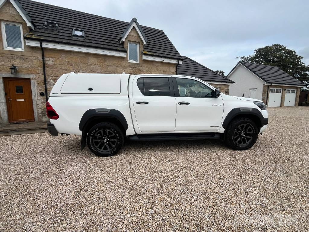 Toyota Hilux Pick up/Dropside