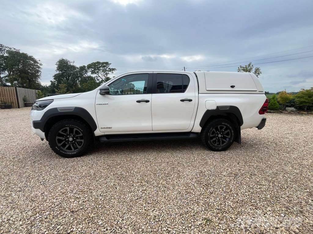 Toyota Hilux Pick up/Dropside