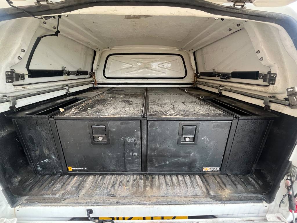 Toyota Hilux Pick up/Dropside