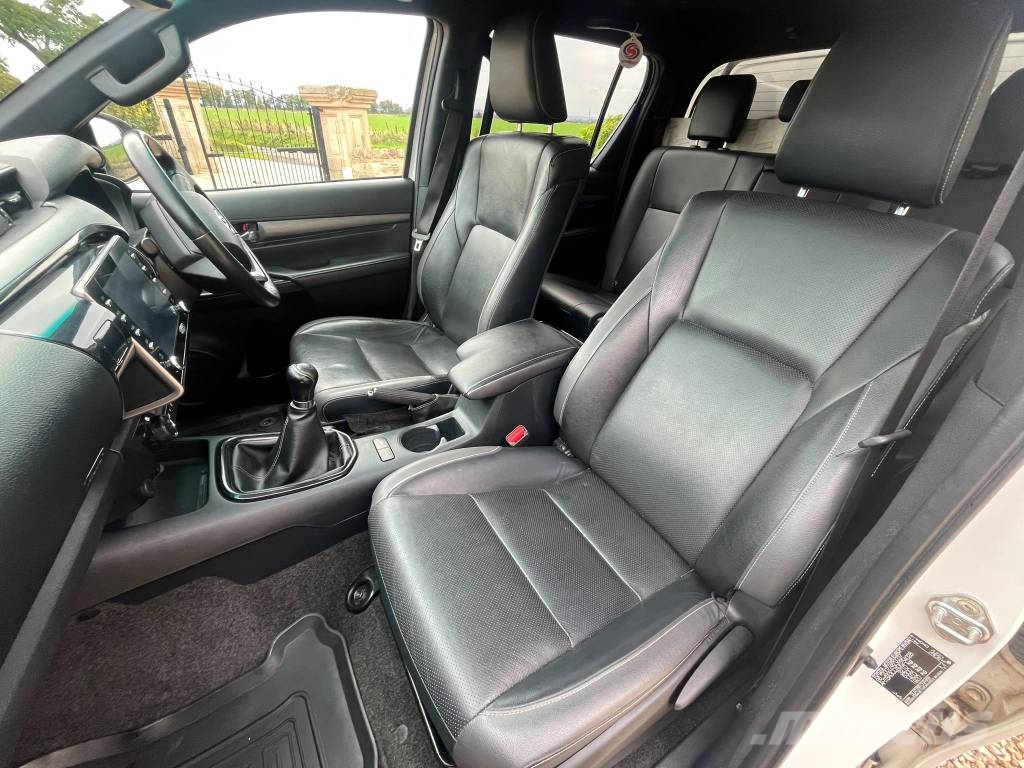 Toyota Hilux Pick up/Dropside