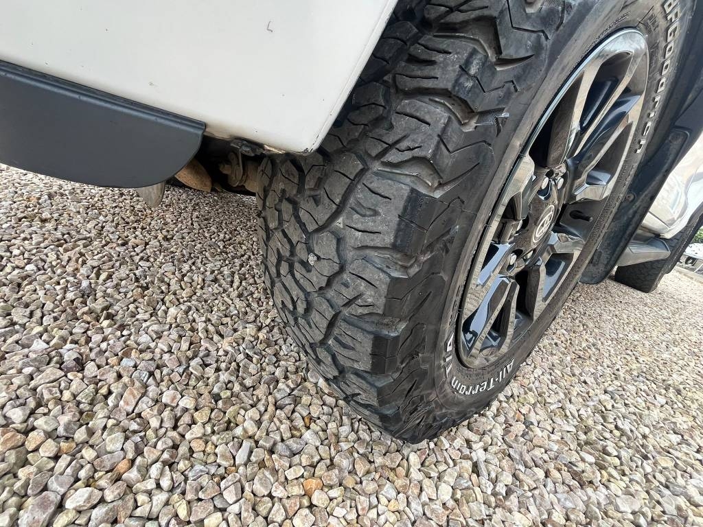 Toyota Hilux Pick up/Dropside