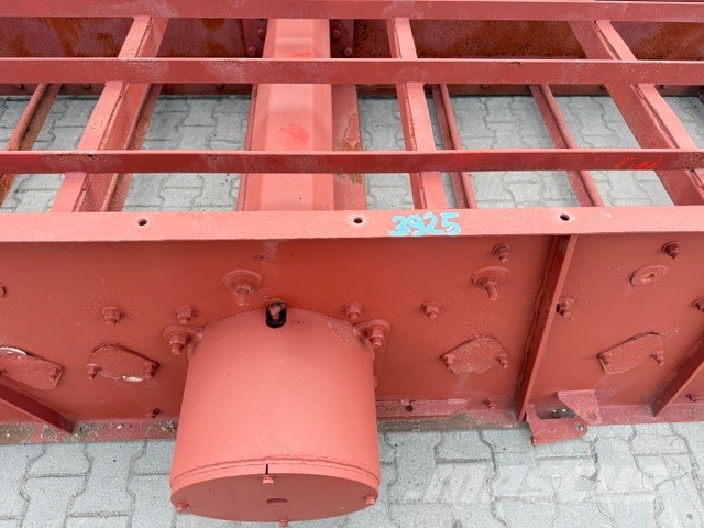Extec 2-deck aggregate screener غرابيل