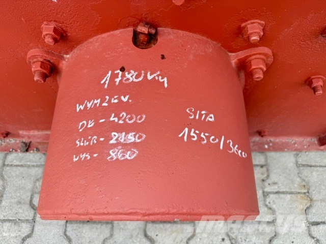 Extec 2-deck aggregate screener غرابيل