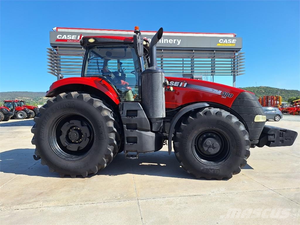 Case IH Magnum 380 CVX الجرارات