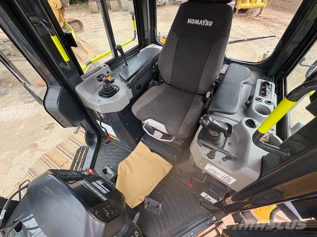 Komatsu D 61 PX24 (Leica GPS - Fold Blade - Ripper) Buldozer sobre oruga