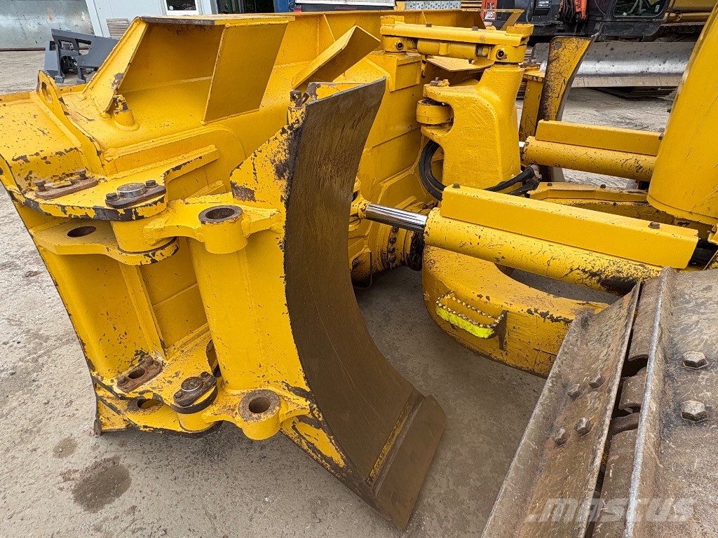Komatsu D 61 PX24 (Leica GPS - Fold Blade - Ripper) Buldozer sobre oruga